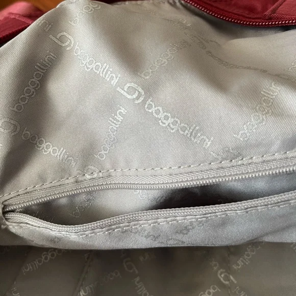 Women's Burgundy Baggallini Shoulder/backpack Bag - Classic Turn-Lock Tote - Picture 8 of 8